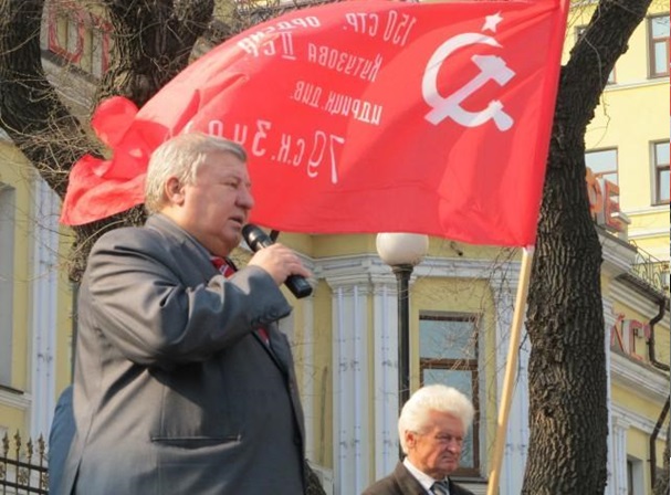 Выступает секретарь горкома КПРФ В.Г. Беспалов