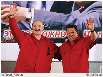 А. Лукашенко  рассказывал Уго Чавесу  о  белорусской технике