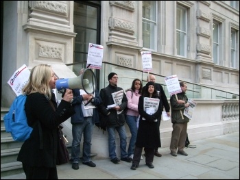 В Лондоне протестовали перед «Казахстанским бизнес-форумом»