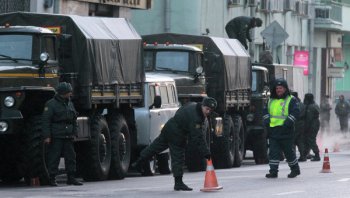 15 декабря 2012, утро. Центр Москвы перегорожен полицией.